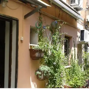  Apartment Independent With Garden Heart Of Trastevere John Cabot
